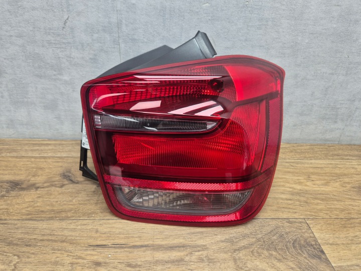 BMW 1 F20 F21 PRZEDLIFT Licht rechts hinten rechts heck UK 7270098
