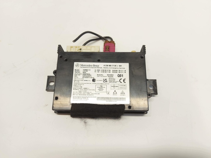 MERCEDES W213 E300de Kombi module Emergency A2389007704