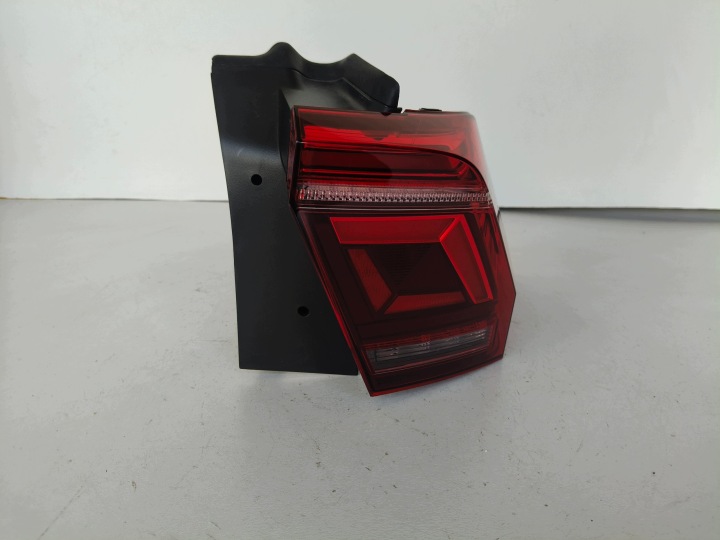 light right rear VW TIGUAN II 5NA 20- LIFT IQ LIGHT LED T61