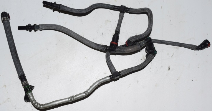CITROEN C5 III X7 3.0 HDI of the hose fuel line