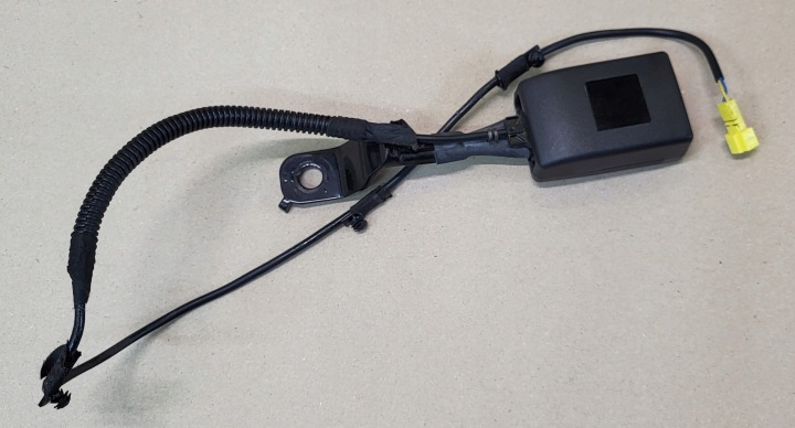ZAPINKA WPINKA OSSATURA di sicurezza sinistra Anteriore autisti MERCEDES ML GL W166