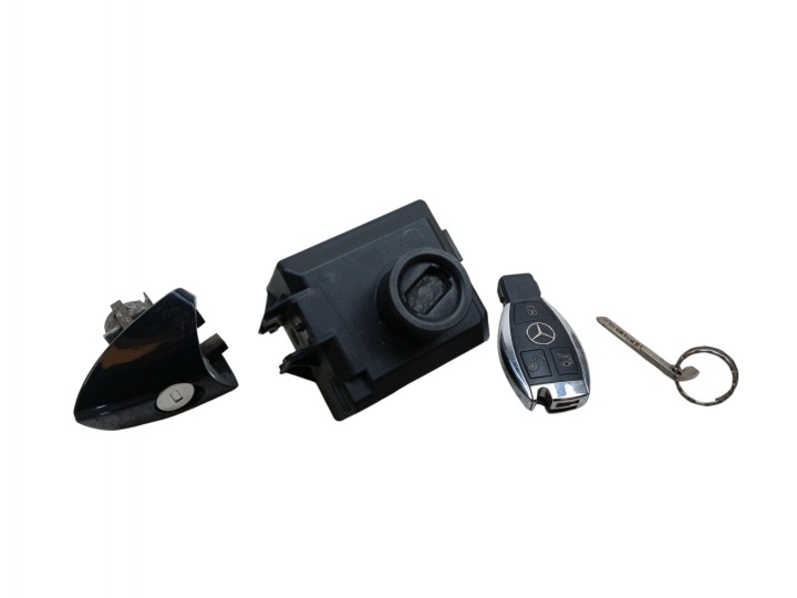 Zündschloss Schlüssel Matte MERCEDES CLA W117 (2015-2017) A2469054402