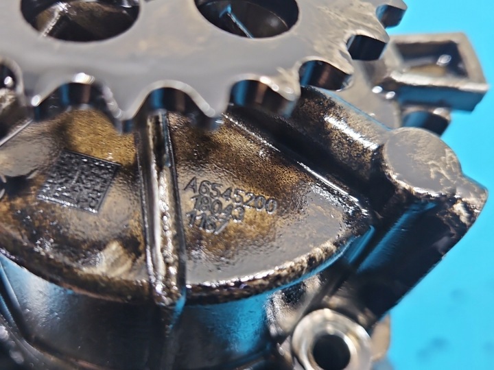 Õlipump Mercedes W213 2.0 CDI 654920 A6545200 7