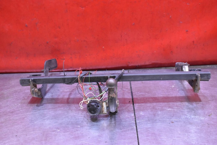 Gancio traino PEUGEOT 3008 e 2009-16 + modulo 7PIN