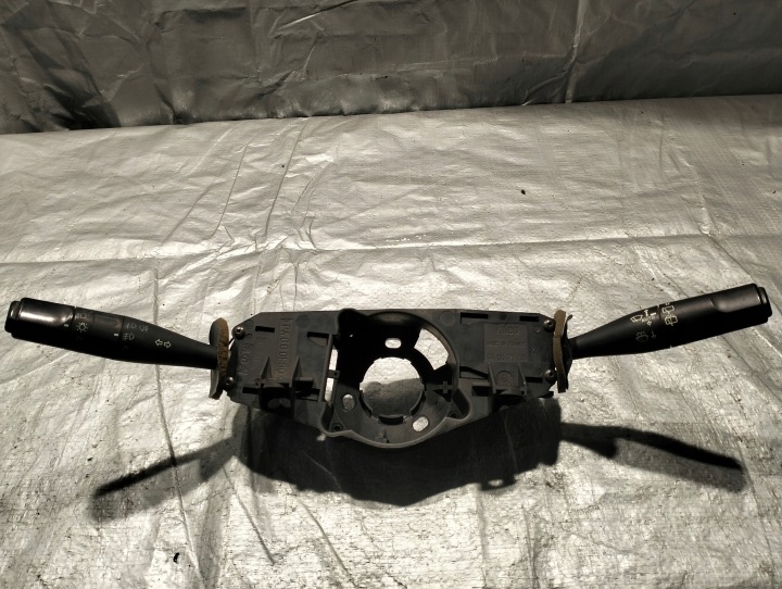 steering wheel levers and controls PEUGEOT 306 of a wiper KIERUNKI Valeo 61 55 71 09