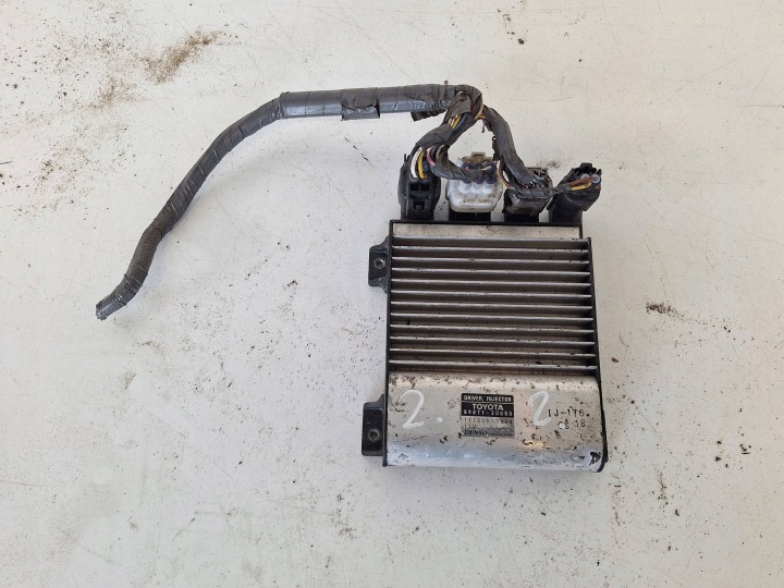 TOYOTA HILUX VII LIFT 11-15 module injecteurs DENSO 89871-20080