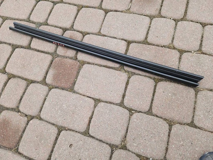 tesnenie dvere predok przednich pravá zgarniacz vnútorná Renault Zoe