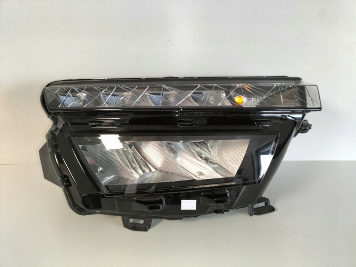 Licht vorne reflektor rechts SKODA KAMIQ 19- FULL LED CRYSTAL LIGHTING