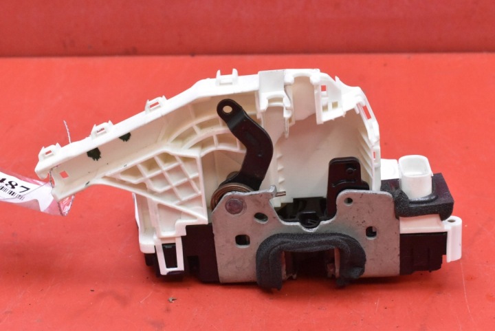 lock door right rear part rear 1068969-00-J TESLA MODEL 3 17-21