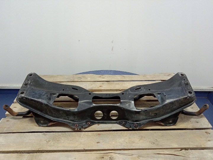SUBARU XV CROSSTRAK EN LIFT 15- 2,0 150KM TRAVERS BELKA SANKA 6