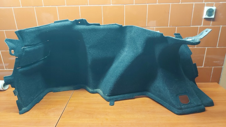 PANNELLO BAULE bagagliaio sinistra posteriore TOYOTA AVENSIS T25 berlina 06-09