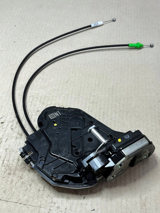 de la Serrure Portière tylnych Peugeot 108 B000950880