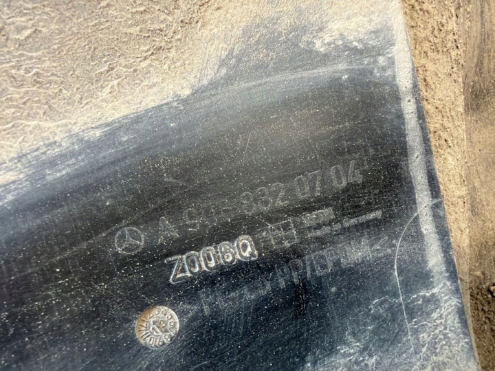 Rear splasher Mercedes-Benz Sprinter W906 A9068820704 10