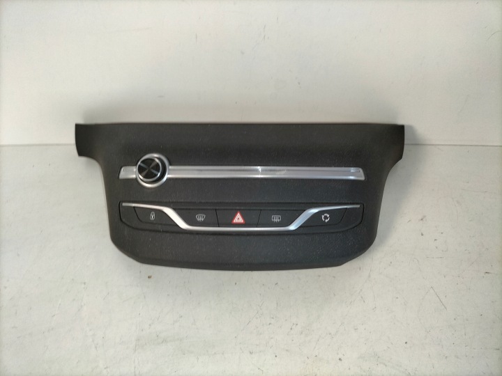 Panel switch of control radia of the air conditioning PEUGEOT 308 II T9 13