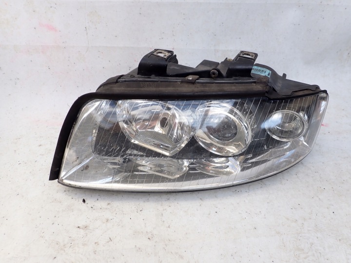 AUDI A4 B6 00-04 Licht links vorne vorne