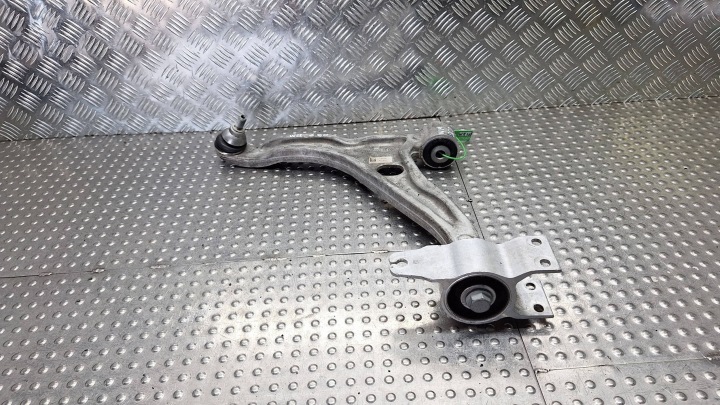 vilica lijevi prednji dio A2473307502 MERCEDES W118 W177 W247 GLA H247 GLB X247