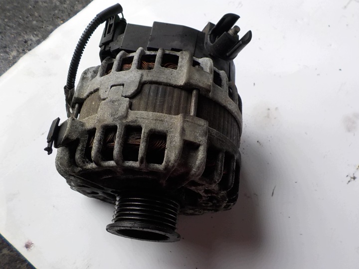 JAGUAR XE 2.0 D ORG ALTERNATOR 6X73-10300-CE