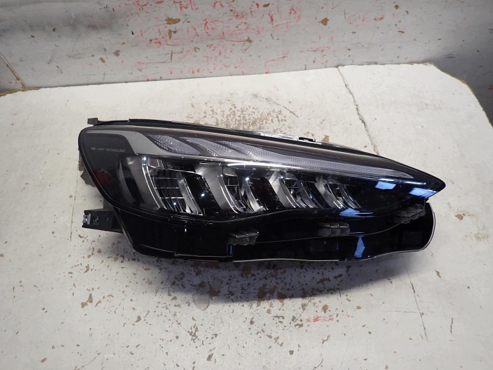 feu avant avant droit MG HS LIFT 2024- FULL LED