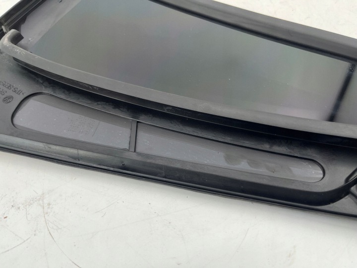 Volkswagen Tiguan 2021 Rear Right Side Window Body Rear 11