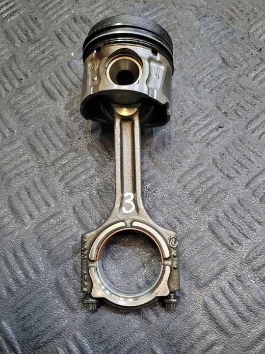 piston + connecting rod 3 SSANGYONG TIVOLI XLV 1.6 D e-XDi