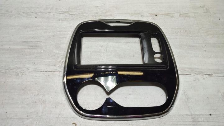 panel RÁM radia Renault Captur