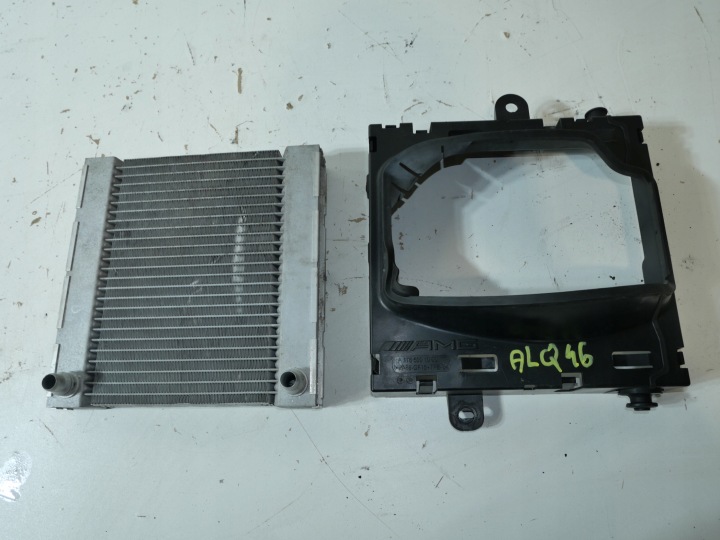MERCEDES CLA 117 AMG Supplementare Radiatore motore usato A1765000900