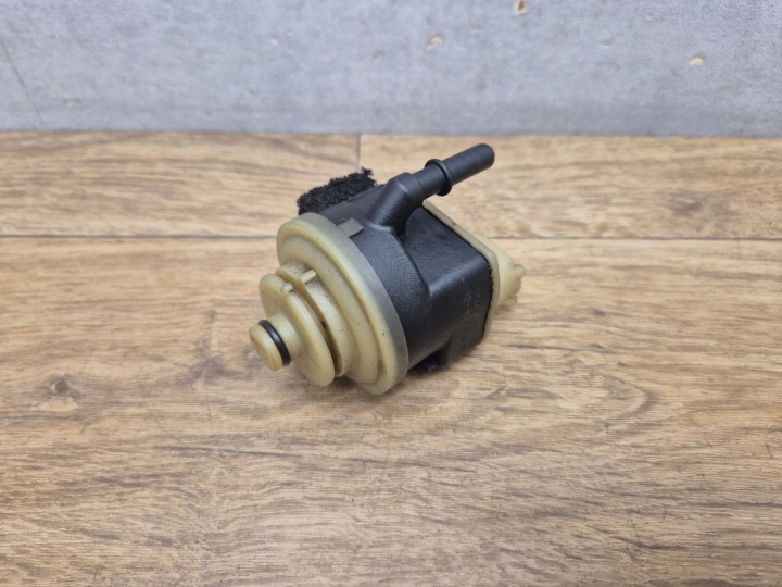 BMW heizung des kraftstoffsbehälters 2.0D 3.0D F20 F21 F22 F30 F31 F32 F33 F36 8572521
