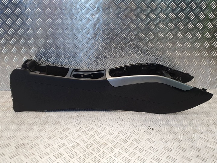 tunel stredný skrinka spolujazdca CUPHOLDER 8K0864981D AUDI A5 8T A4 B8 LIFT 07-16