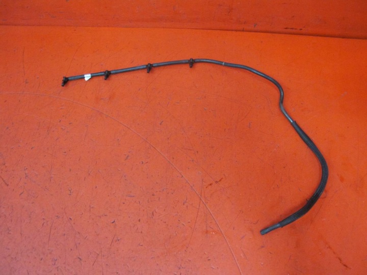 MERCEDES A-KLAS W176 W117 W246 2.2 CDI 651930 canalisation trop plein carburant