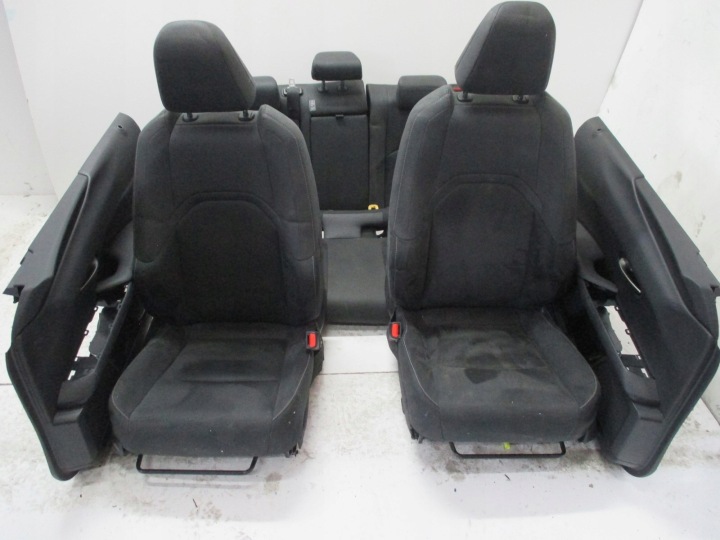 TAPACÍR SEDAČKY ALCANTARA LEXUS UX 19R