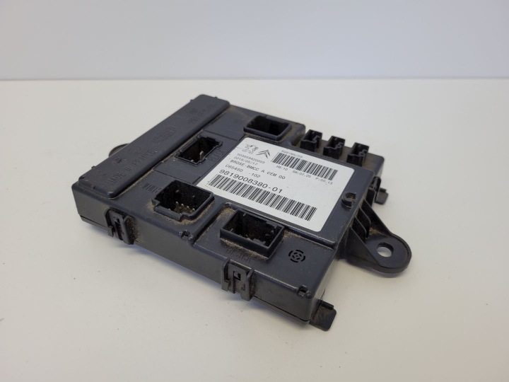modulo zaciagacza PORTELLONE COFANO POSTERIORE Peugeot 3008 2 2021 9819008380