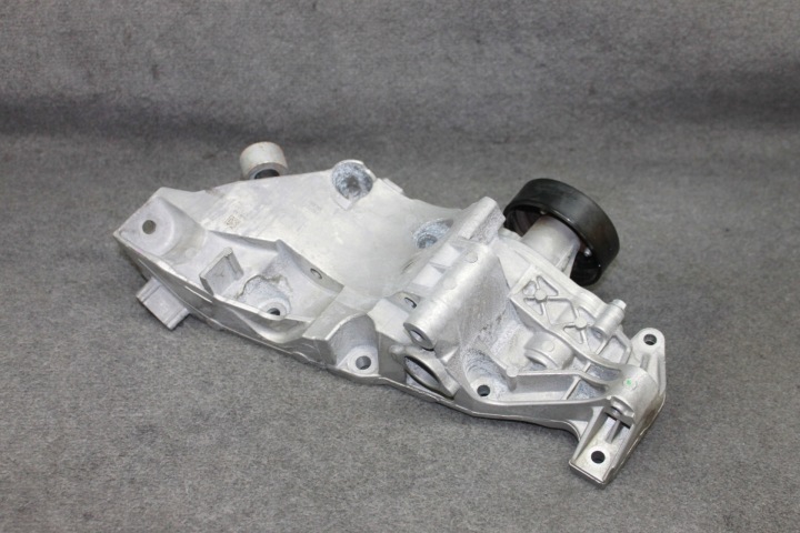 BMW F20 F21 LCI LIFT 1.4D 1.5D 1.6D B37D15A Wasserpumpe Stütze - 8573334