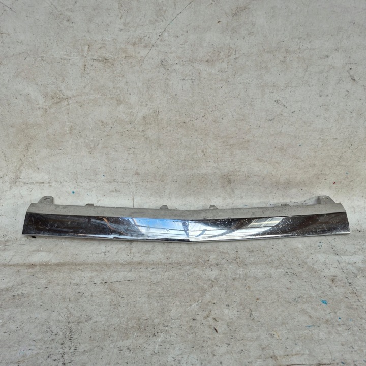 MERCEDES C-KLASA W205 AMG 14-18 moulding CHROM of a bumper front