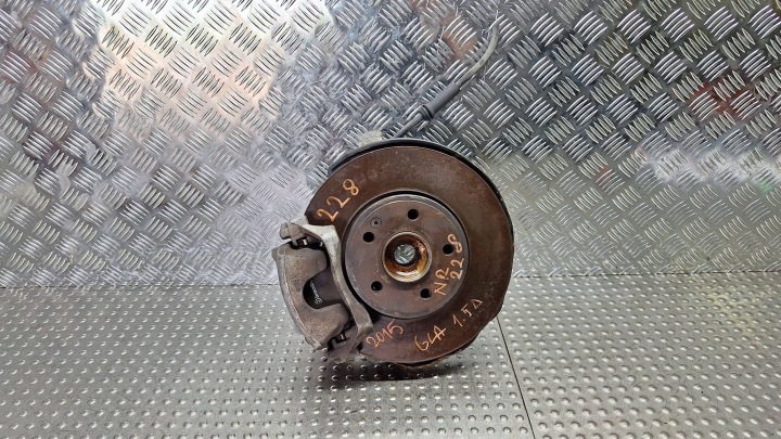 Achsschenkel Radnabe Radlager schenkel links vorne 24605 MERCEDES W117 W176 W246 GLA X156