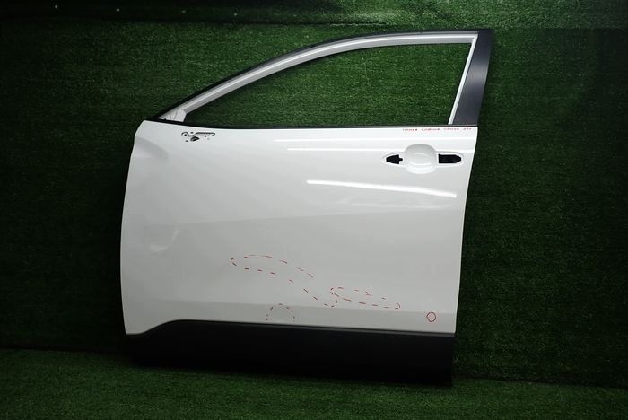 TOYOTA COROLLA CROSS 22- Portière Gauche Avant Avant