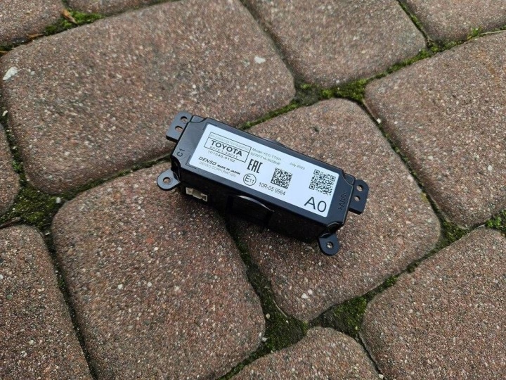 module control unit diodes of the roof Toyota Camry VIII XV70 867E1-33011