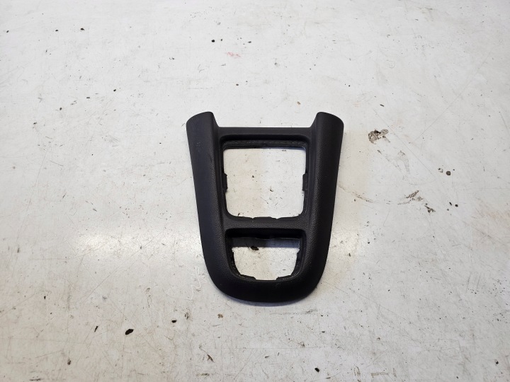 OPEL ZAFIRA C RAHMEN PRZYCISKOW TUNELU BRAZ BRAZOWA