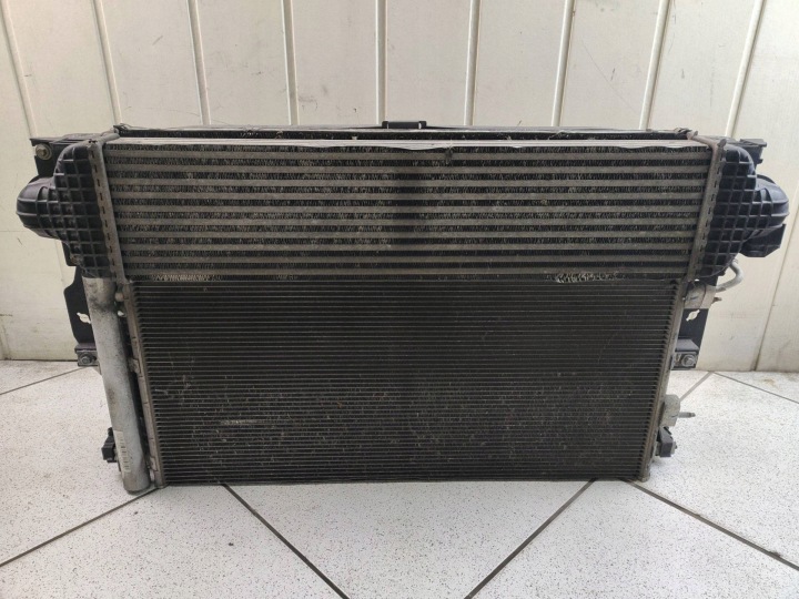 Komplet der Kühler Ford Fusion USA 2 2014 DG938005BC