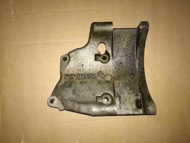 supporto alternatore MERCEDES W124 2,0D 2,5D 3,0D 6011550235