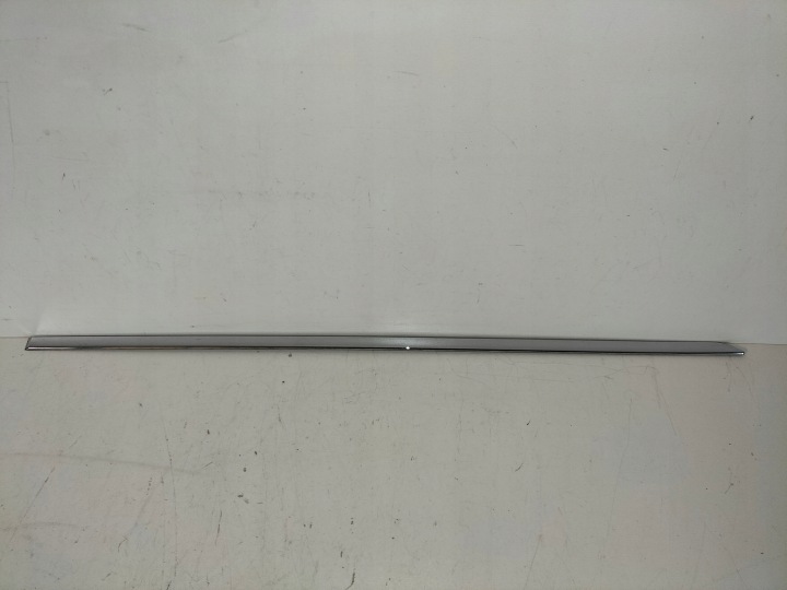 moulding door chrom rear part left MERCEDES C KLASA W204 07