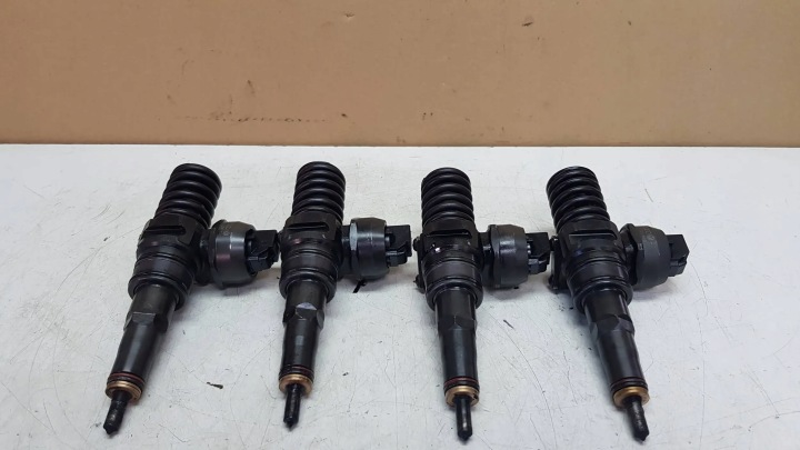 injektor, dizna dizna 038130073AG 0414720215 VW AUDI SKODA SEAT i 1,9TDI