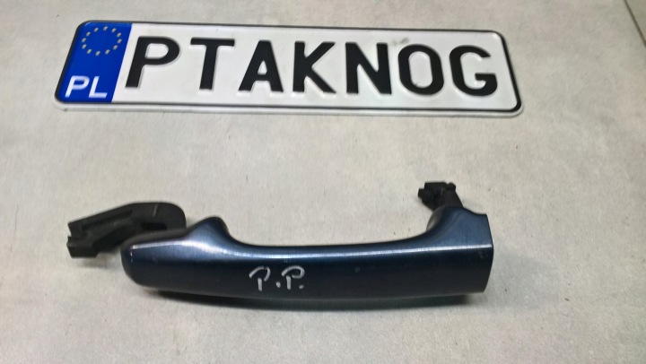 Poignée DZWI Droite Avant VOLVO V50 2.0 136KM