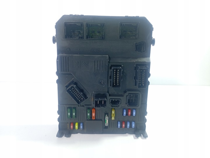 Citroen C3 02-08 modul BSI Szkerény biztosítékszekrény OE 9657999380