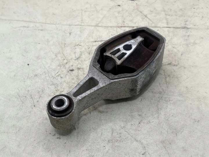 Support Supports fixation montage moteur CITROEN C3 9810221880 !J