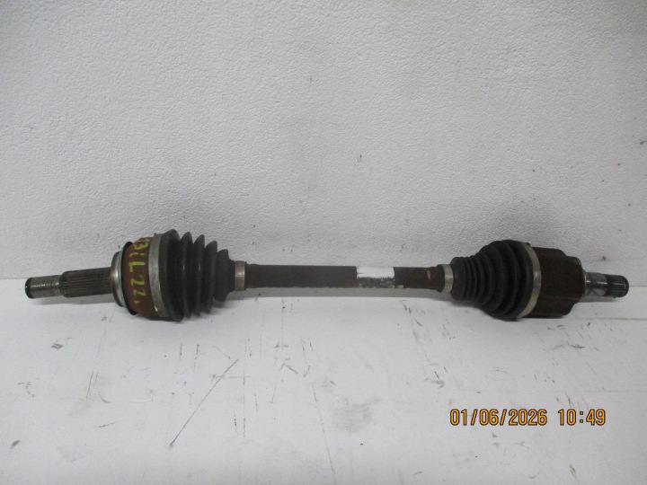 poluosovina prednja prednji dio lijeva NISSAN QASHQAI J12 1.3i 10505215