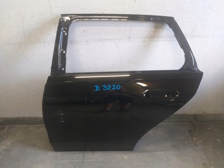 PORTIÈRE ARRIÈRE GAUCHE MERCEDES C KLASA W206 KOMBI