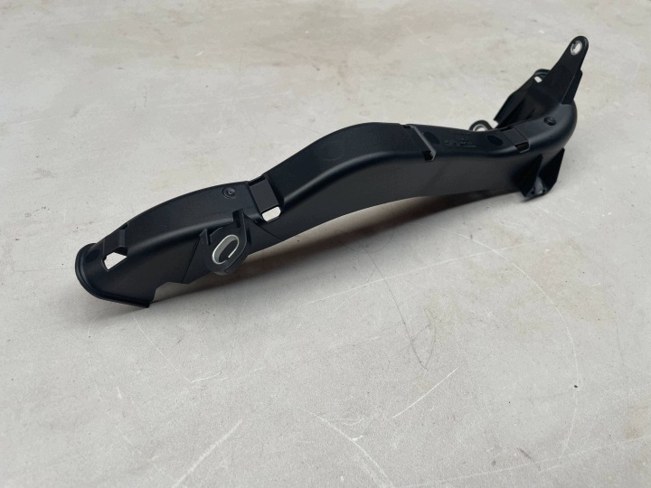 Halter WIAZKI DES MOTORS VOLVO V40 31346732 @A