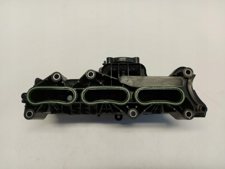 Volvo XC40 T3, 2020 intake manifold plastykowy 1.5 TB 32257764