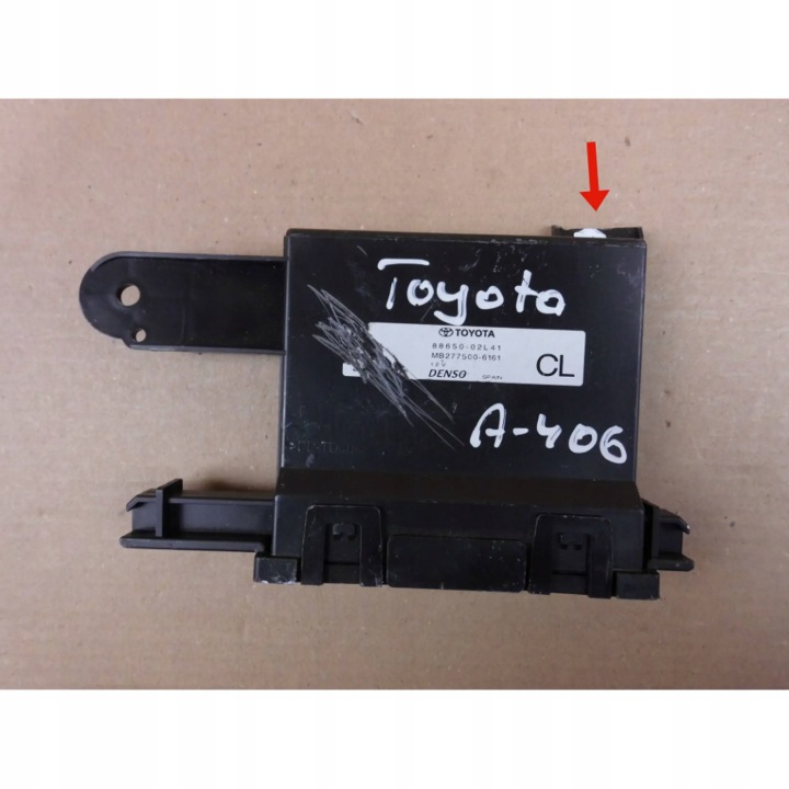 TOYOTA COROLLA E21 COMPUTER MODUL BEDIENTEIL KLIMAANLAGE 88650-02L41