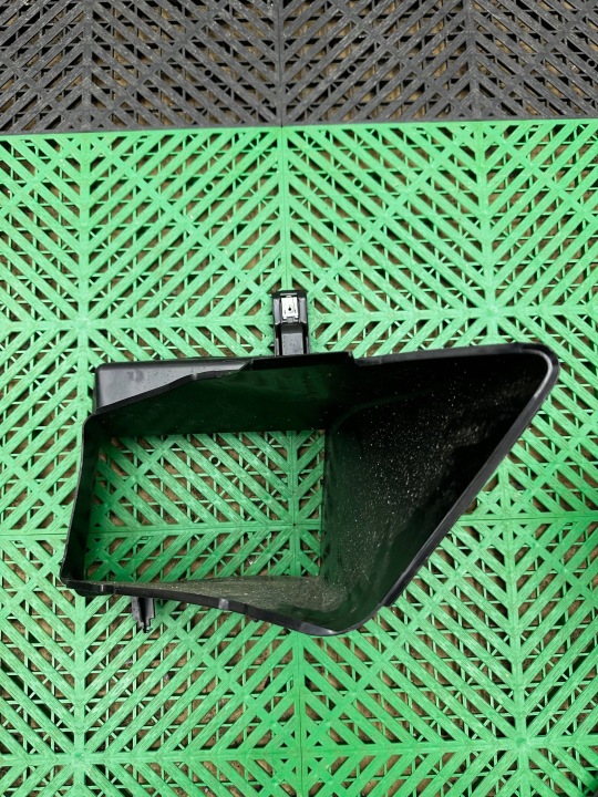 drain air BMW M8 F91 F92 G14 G15 8059690